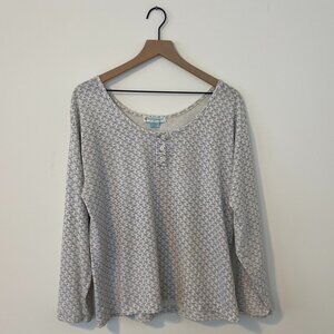 Currants by Jeri-Jo (L) Wide Neck Floral Long Sleeve Tee